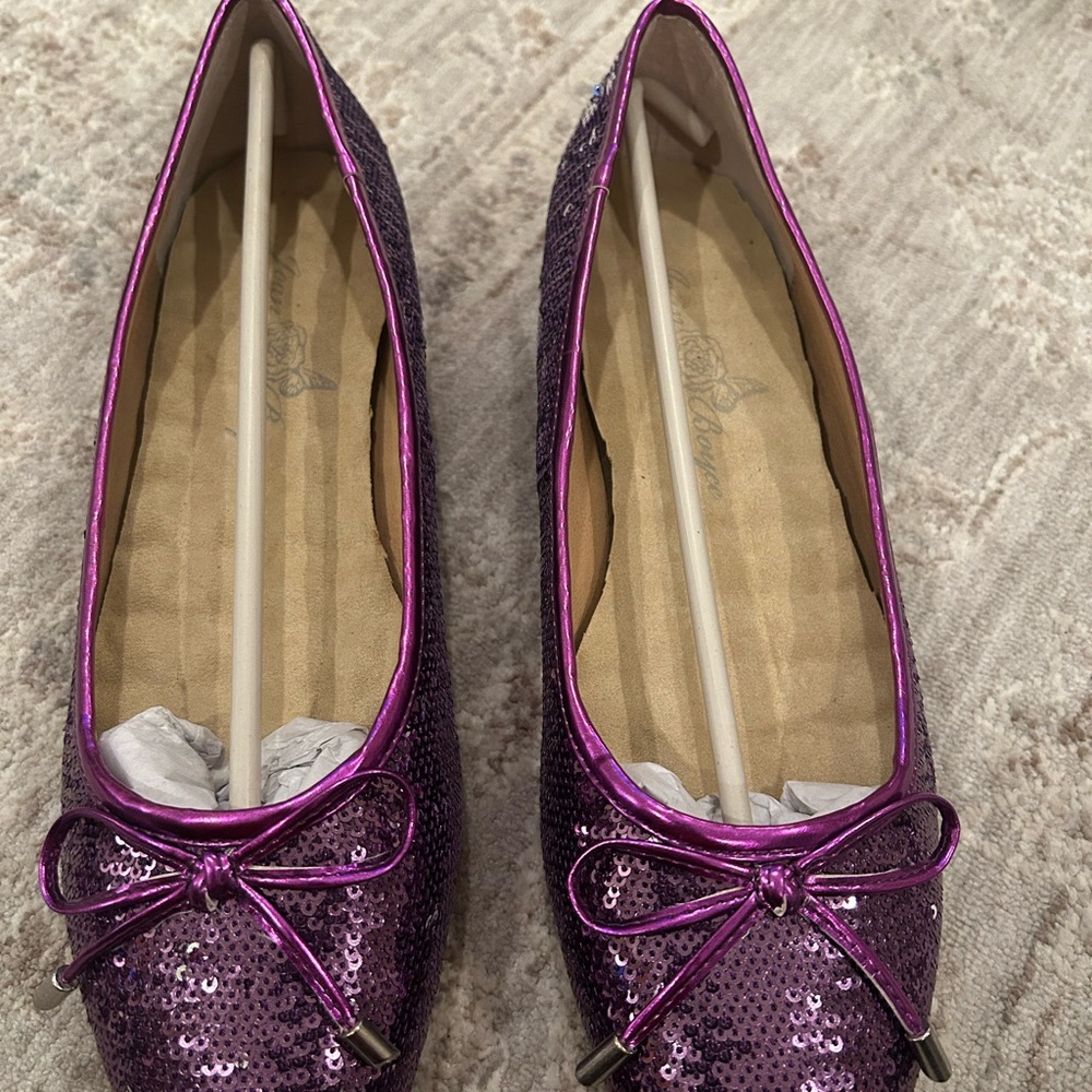 NIB Joan Boyce Sequin Flats Purple Front Bow Day Night Holiday Elegant Sz 11M